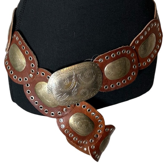 FREE PEOPLE New Supernova Cognac Brown Leather Conch Hip Belt Discs Boho M/L - Picture 3 of 13